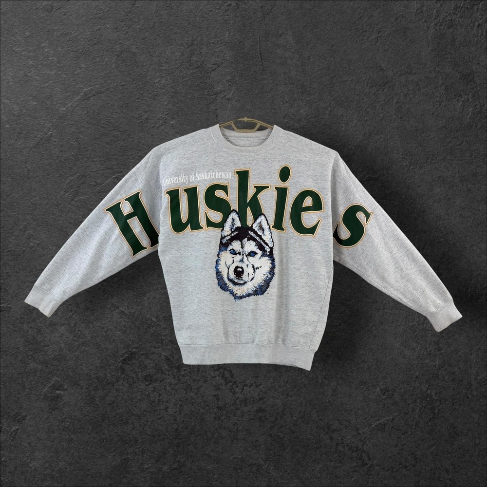 University Saskatchewan Huskies Sweatshirt Mens 2XL Gray Calhoun NCAA Y2K